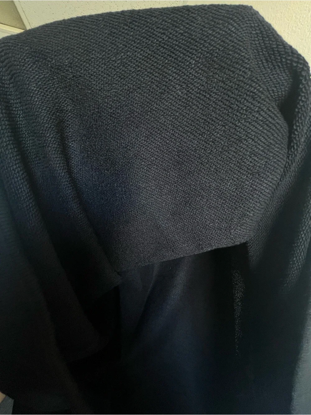 ALO Yoga Accolade Black Crewneck Sweatshirt